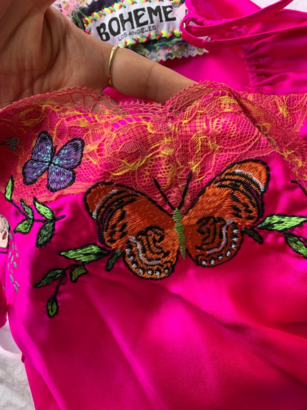 100% silk sexy Boheme Hot Pink Embroidered Butterfly Camisole🦋☘️🌺 - Picture 10 of 15
